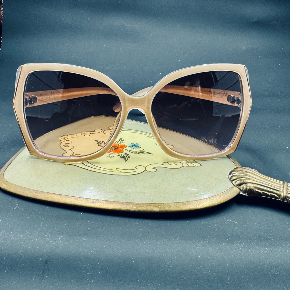 Nanette Lepore Sunglasses - Picture 4 of 7